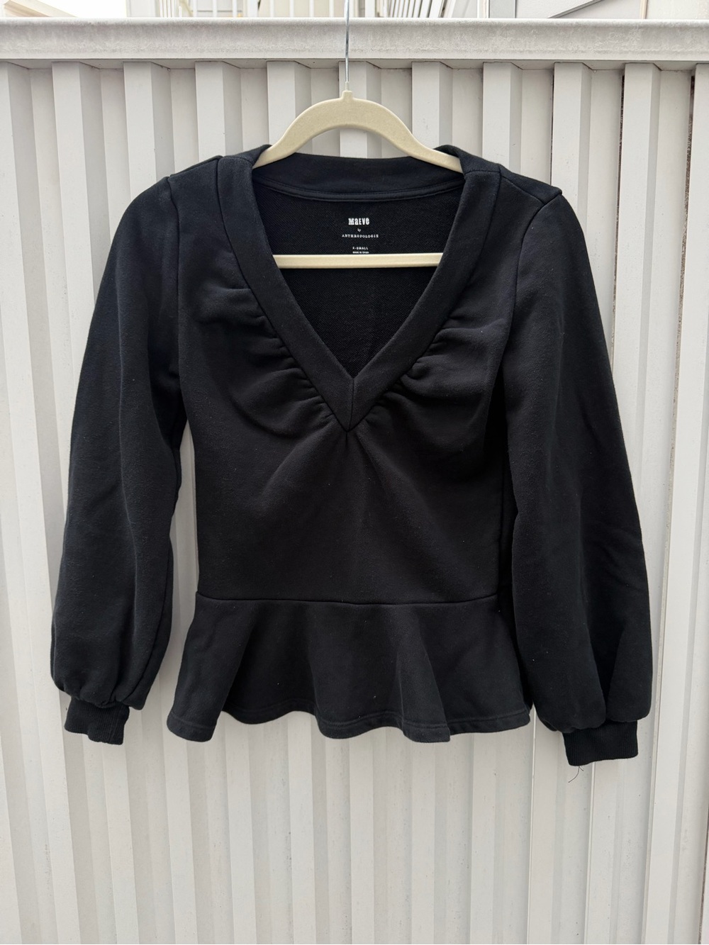 Maeve Anthropologie Black V Neck Peplum Sweatshirt Puff Sleeve XS